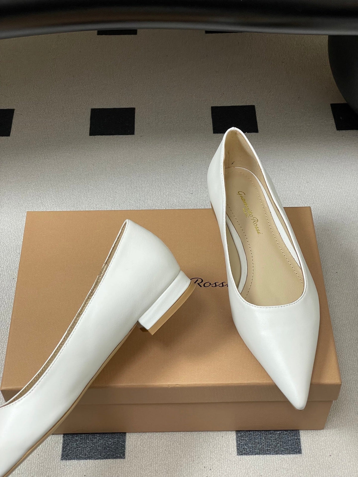 GR 26s Flats White Calfskin 164794