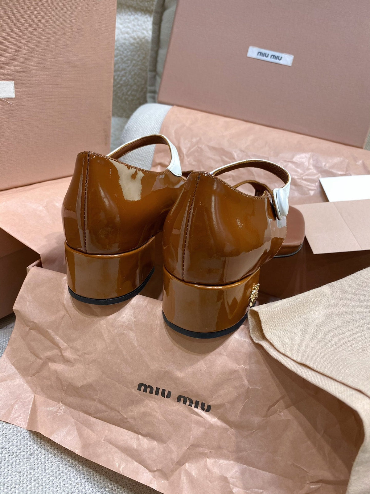 Miu Miu 2026 Thong Sandals 40mm Patent Leather 155474