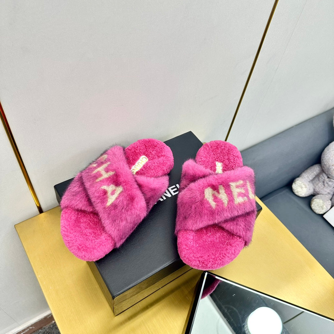 CC Cross Strap Slides Logo Faux Fur 139990