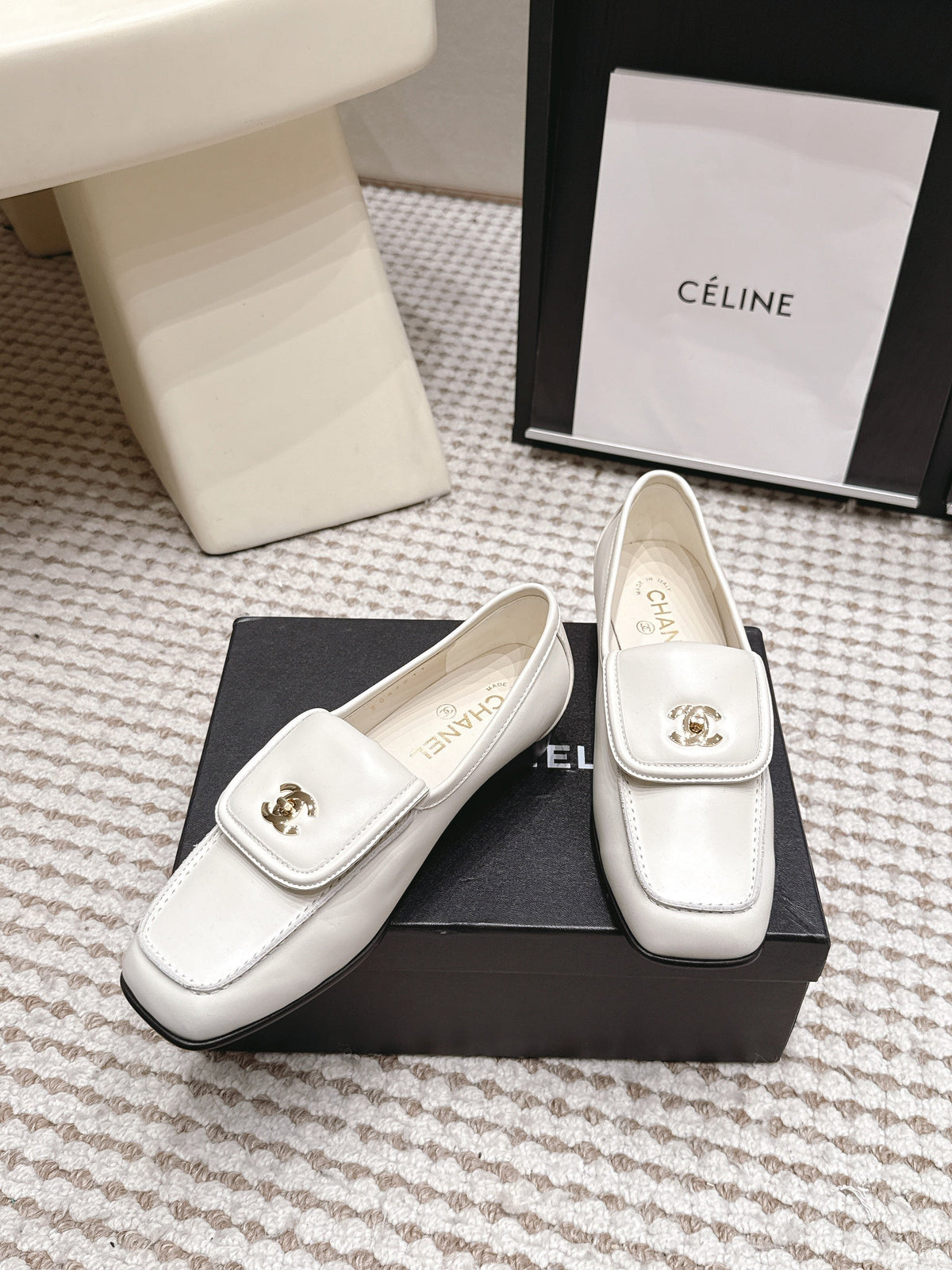 CC 26S Loafers in White Calfskin with Gold-Tone CC Logo