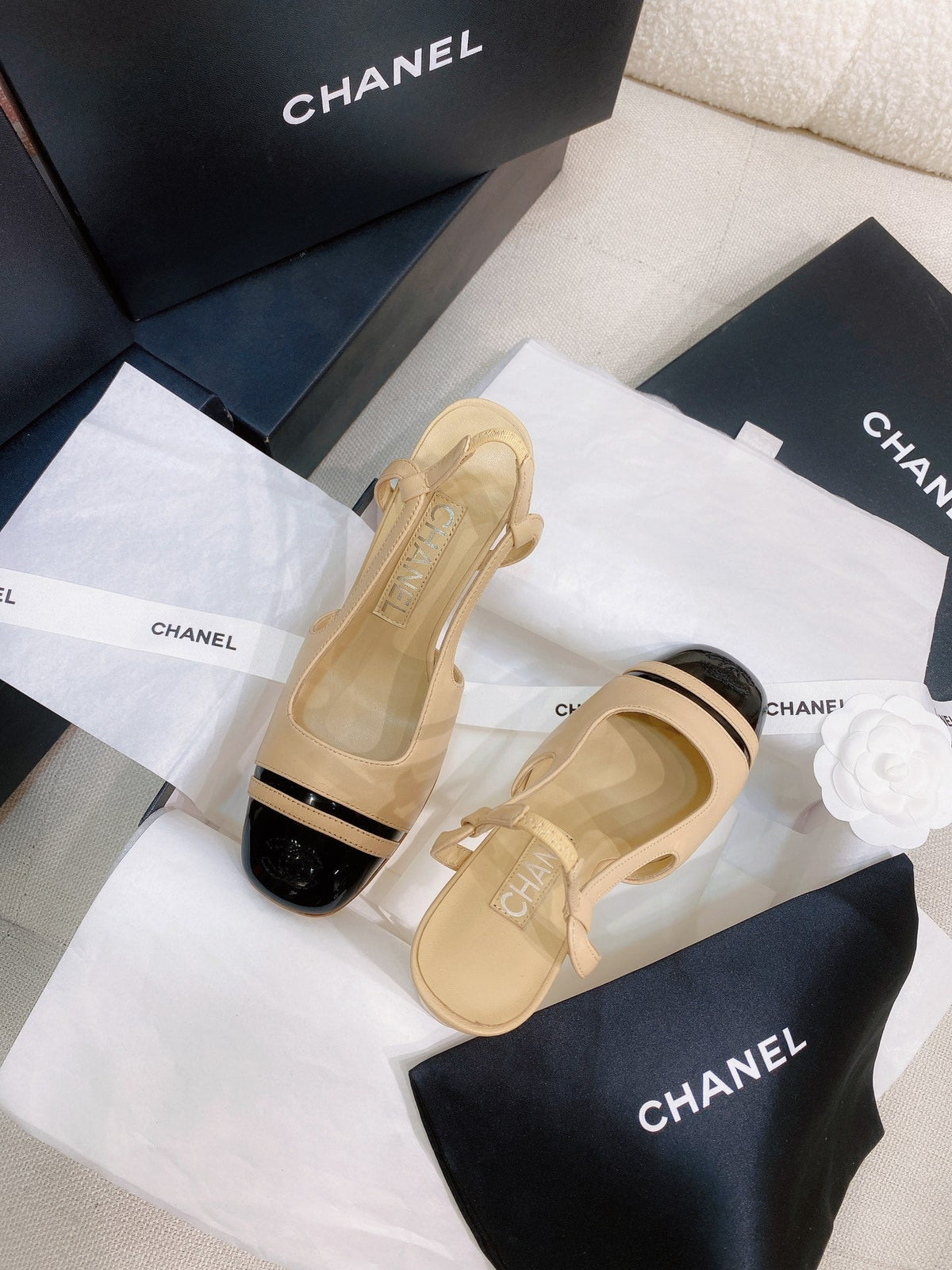 CC 26S Cap-Toe Slingback Pumps Block Heel 9cm Patent Leather 156342