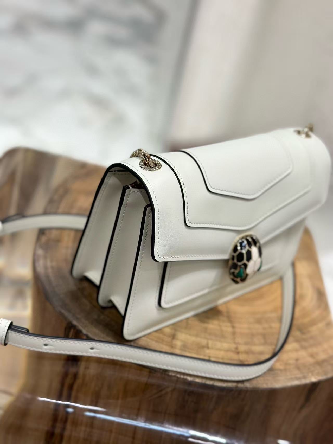 BVL Serpenti Forever Shoulder Bag 19cm White Calfskin GHW 188633