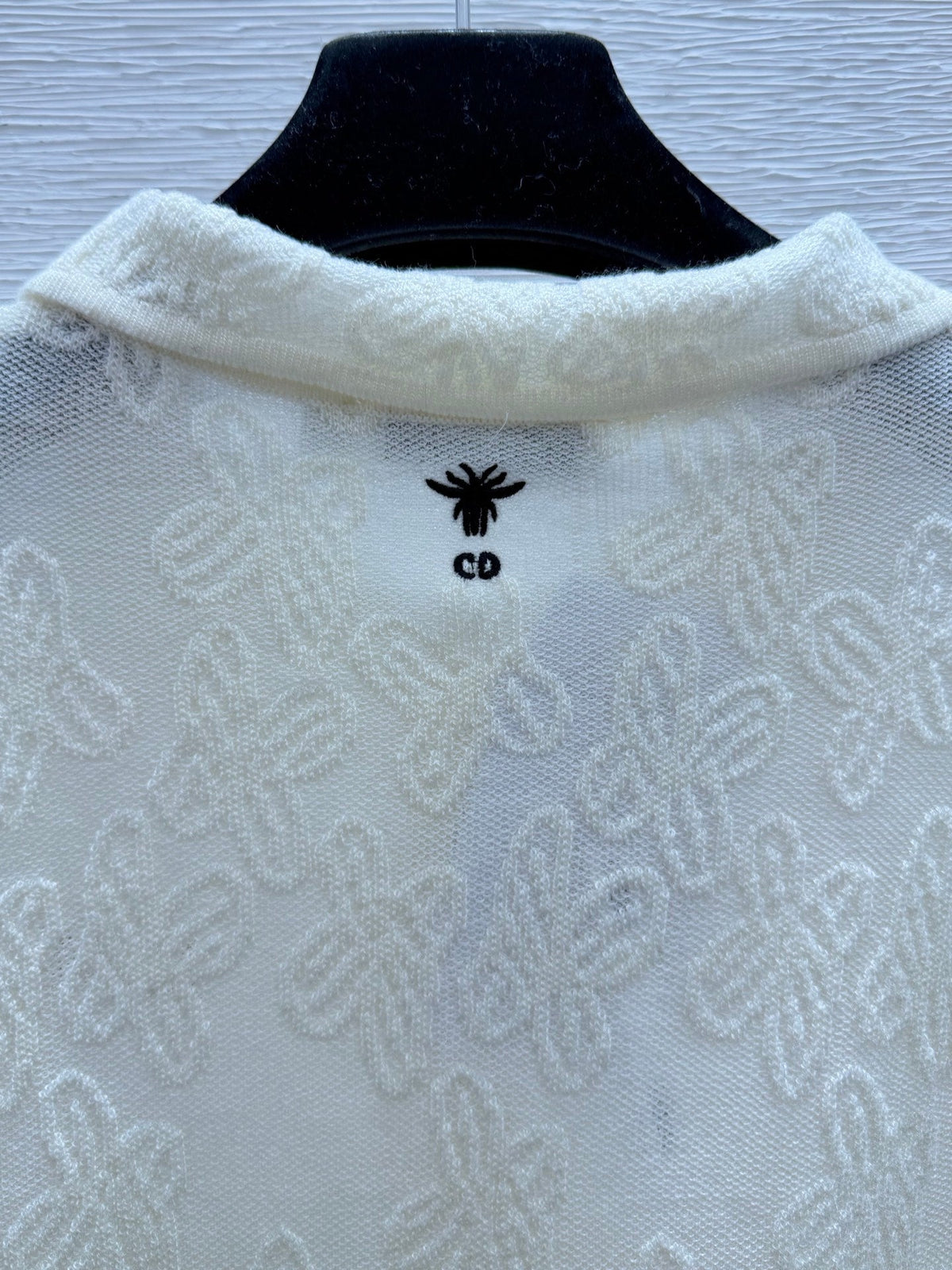 CD 26FW Collared Knit Cardigan Button-Front Embroidered Logo Cream Wool 313337