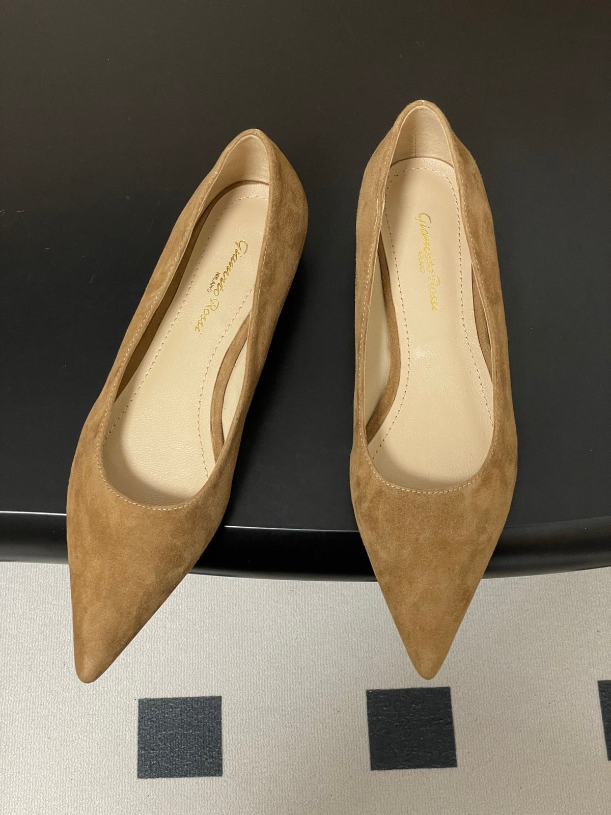 GR 26s Flats Light Brown Suede 164792