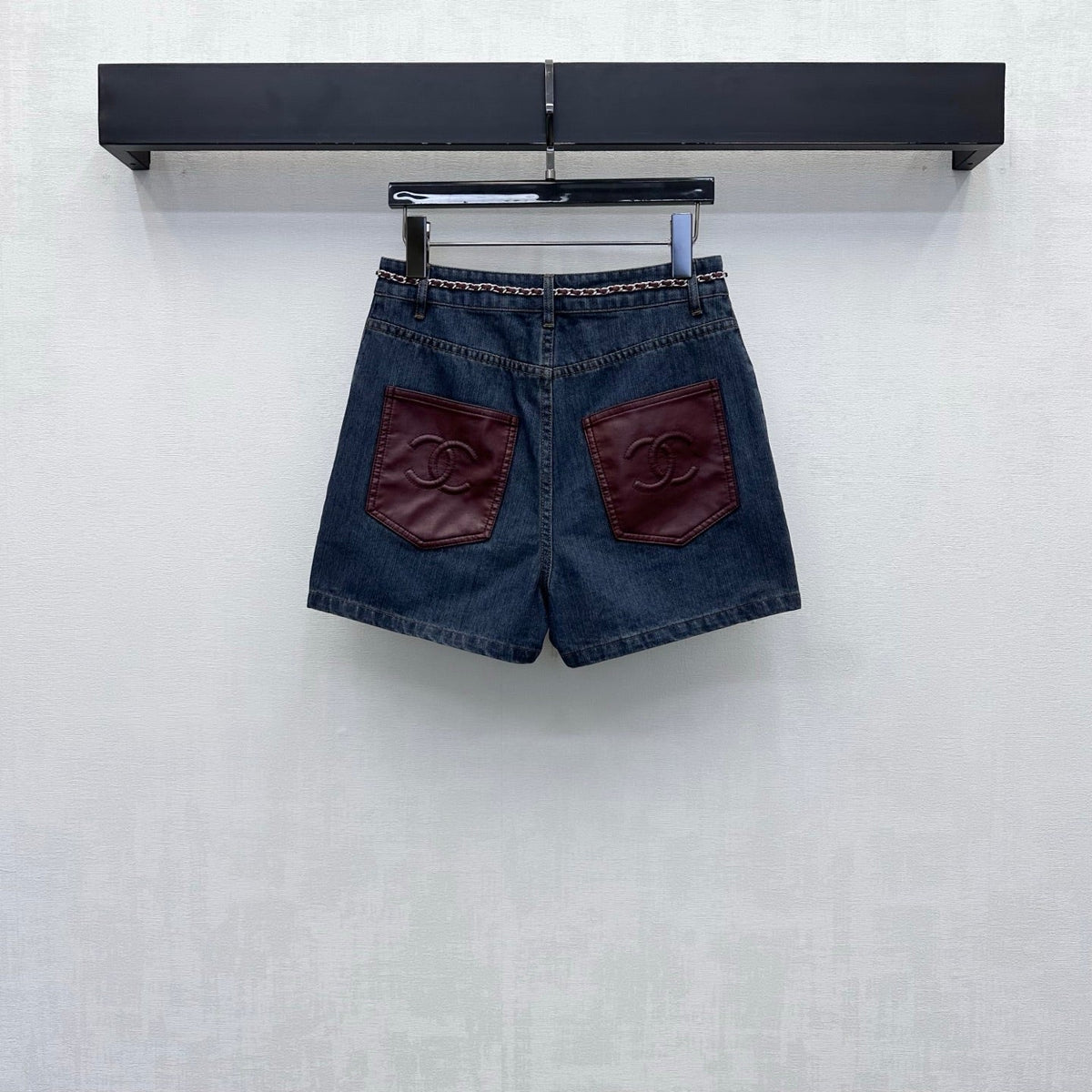 CC 26FW High-Waisted A-Line Denim Shorts Chain-Trim Blue Cotton 441467