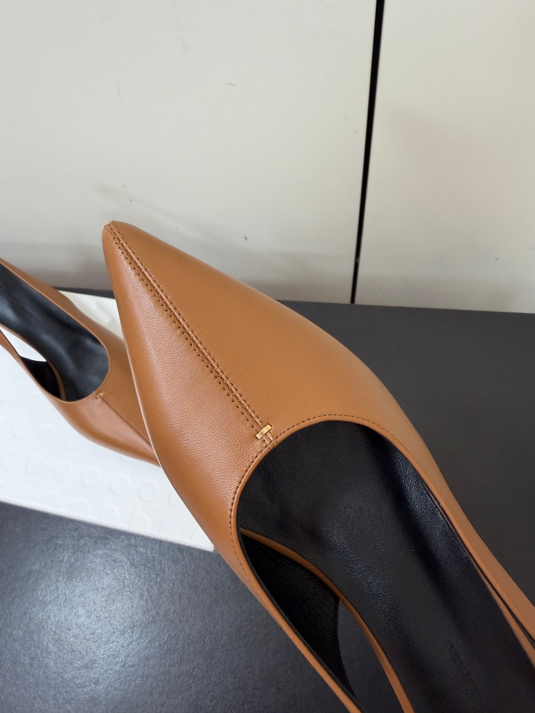 Khaite 26s Mercere Slingbacks 5cm Camel Leather 909458