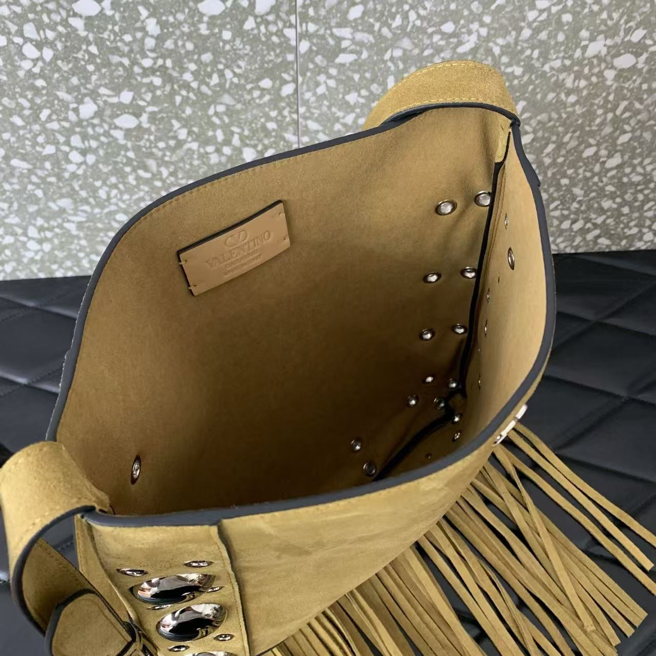 VT Nellcôte Shoulder Bag With Fringes Brown Suede