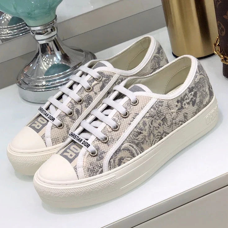 Dior 2026 Walk'n'Dior Low-Top Sneakers Canvas 966707