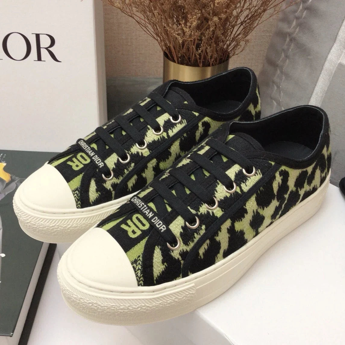 Dior 2026 Walk'n'Dior Sneakers Canvas Lace 966616