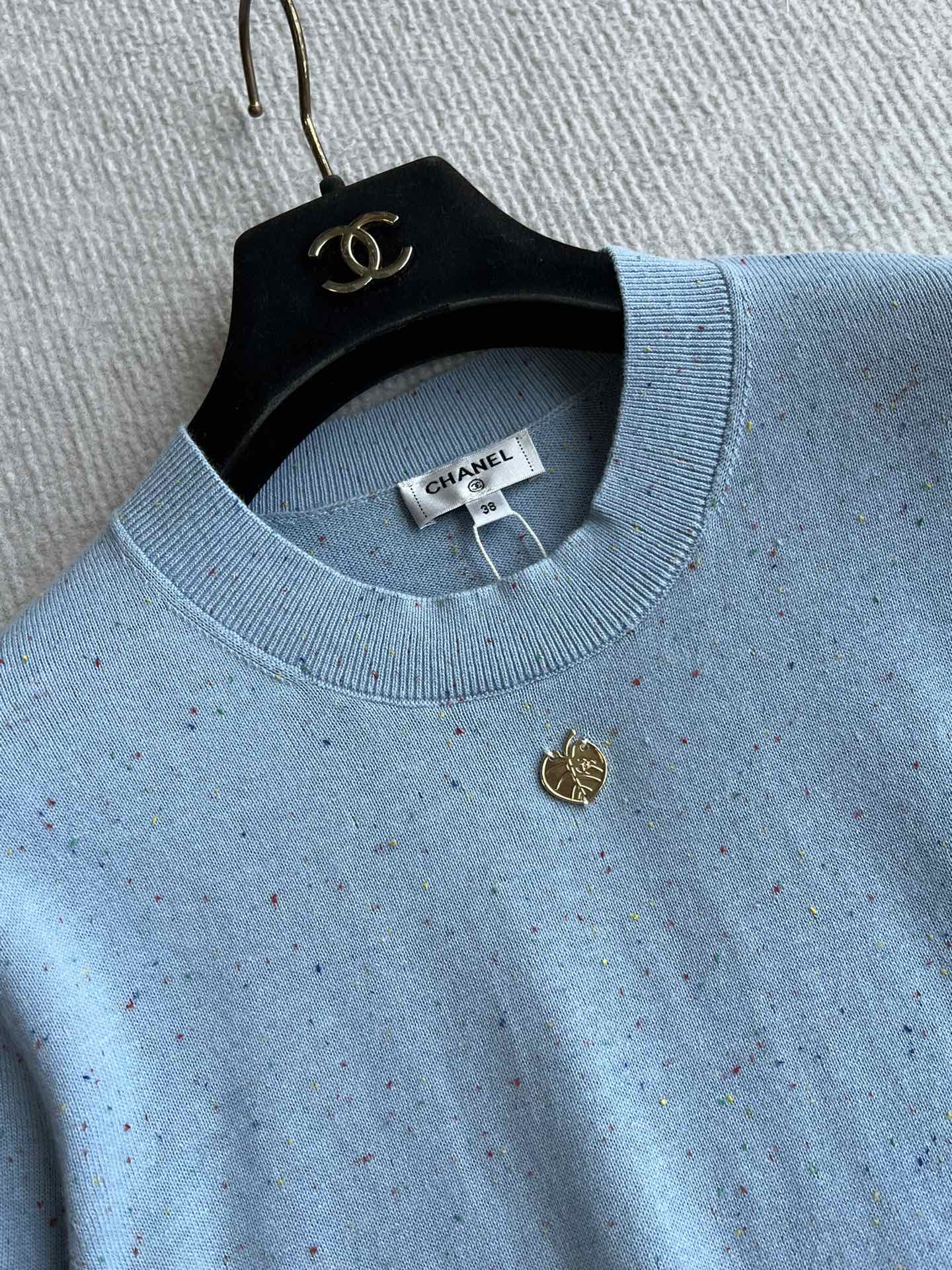 CC 25A Short-Sleeves Top Baby Blue Cashmere