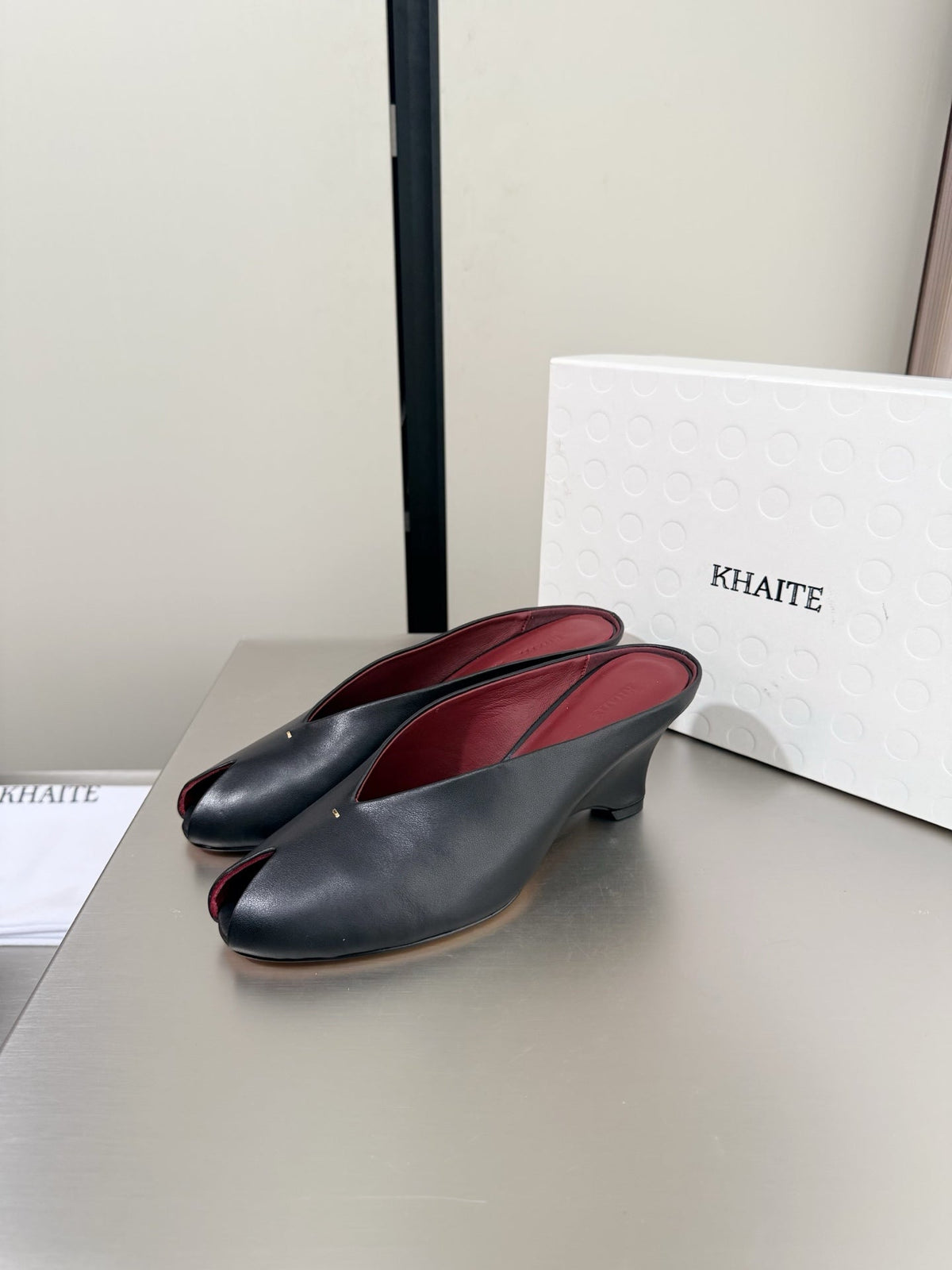 Khaite 26s Cloak Mules 7.5cm Leather 909449