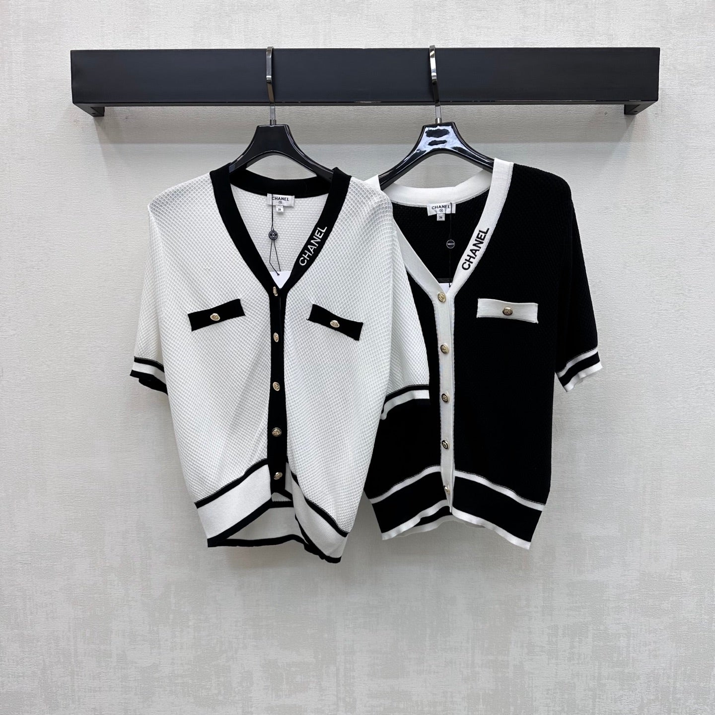 CC 26 Color-Blocked V-Neck Short-Sleeve Knit Cardigan in Wool