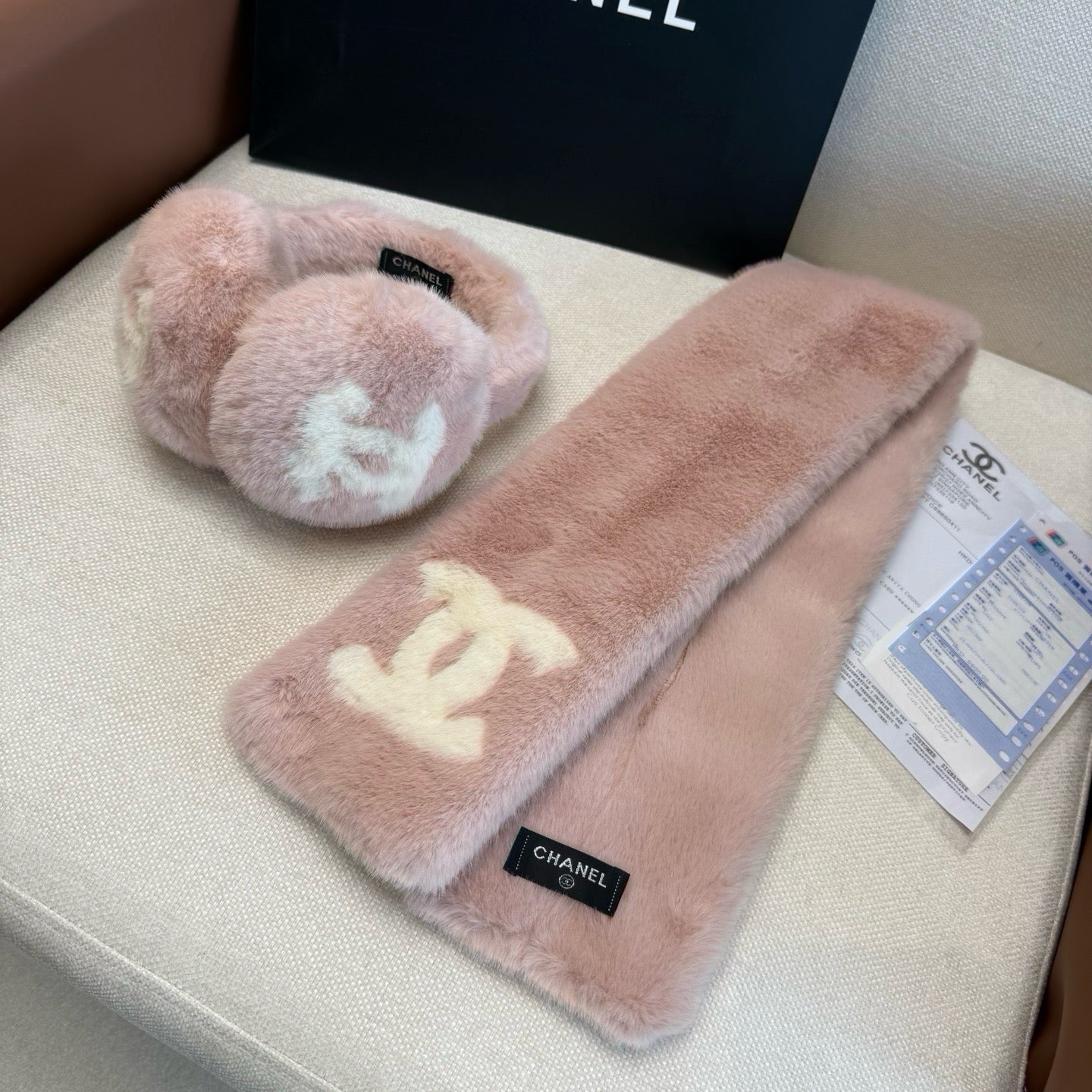 CC 26s Set Scarf & Earmuffs 382154