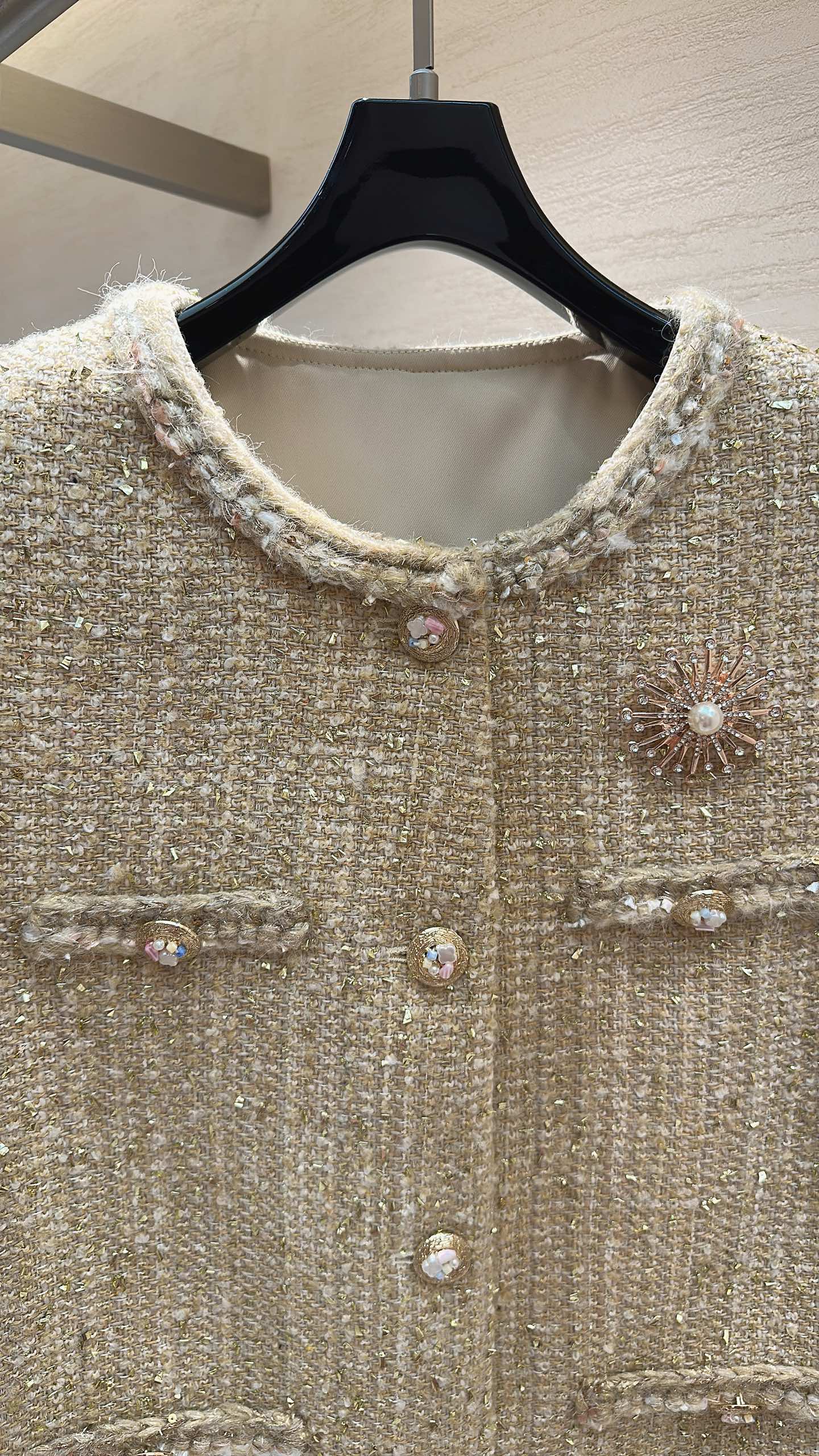 CC Sunflower Brooch Fringe Jacket Light Gold Tweed 415576