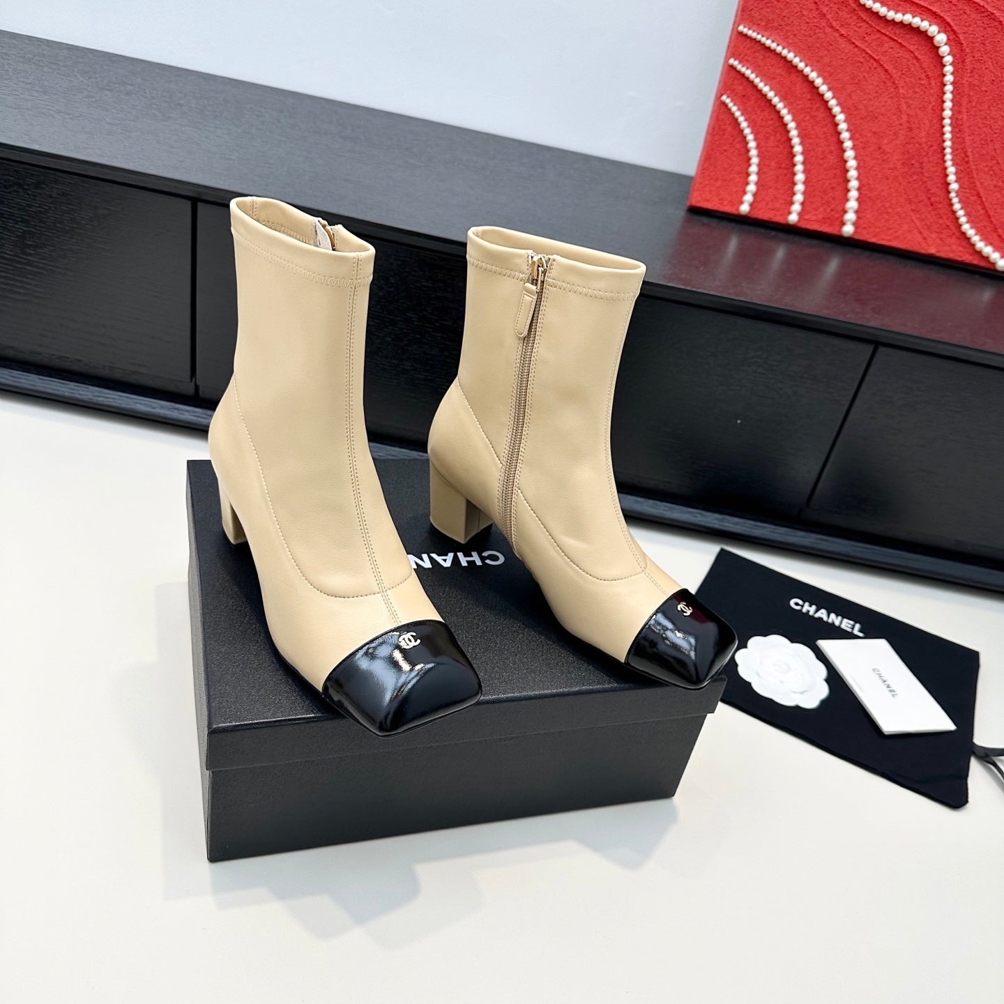 CC 26s Square Toe Blocked Heel Ankle Boot Sheepskin 992588