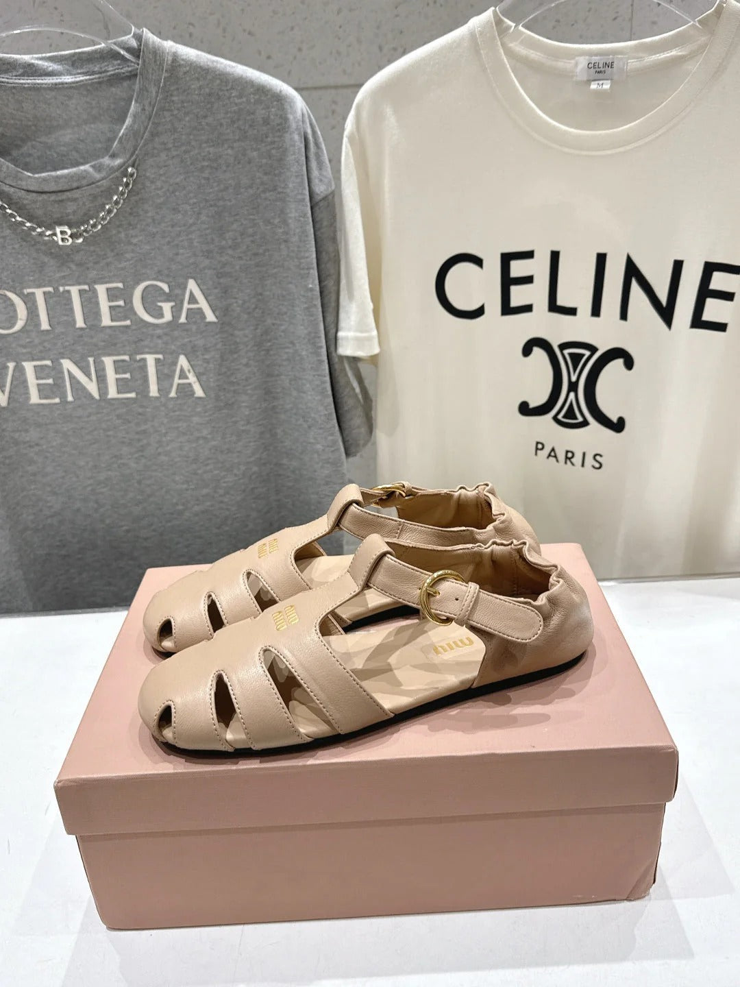 Miumiu 26ss Flat Sandals Nude Lambskin 713064