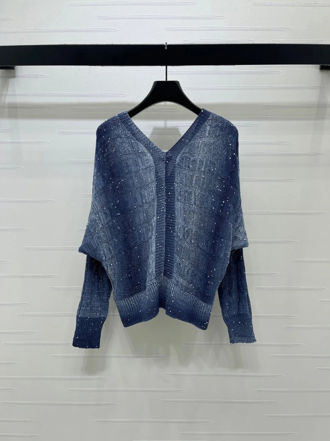Chanel 2026 V-neck Long-sleeved Cardigan Blue Viscose Tencel 773798