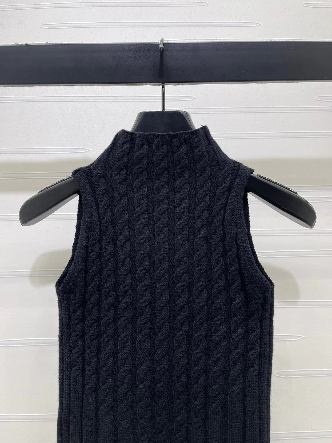 Miu Miu 26 Heavy-duty Cable Sleeveless Vest Black in Wool 366350