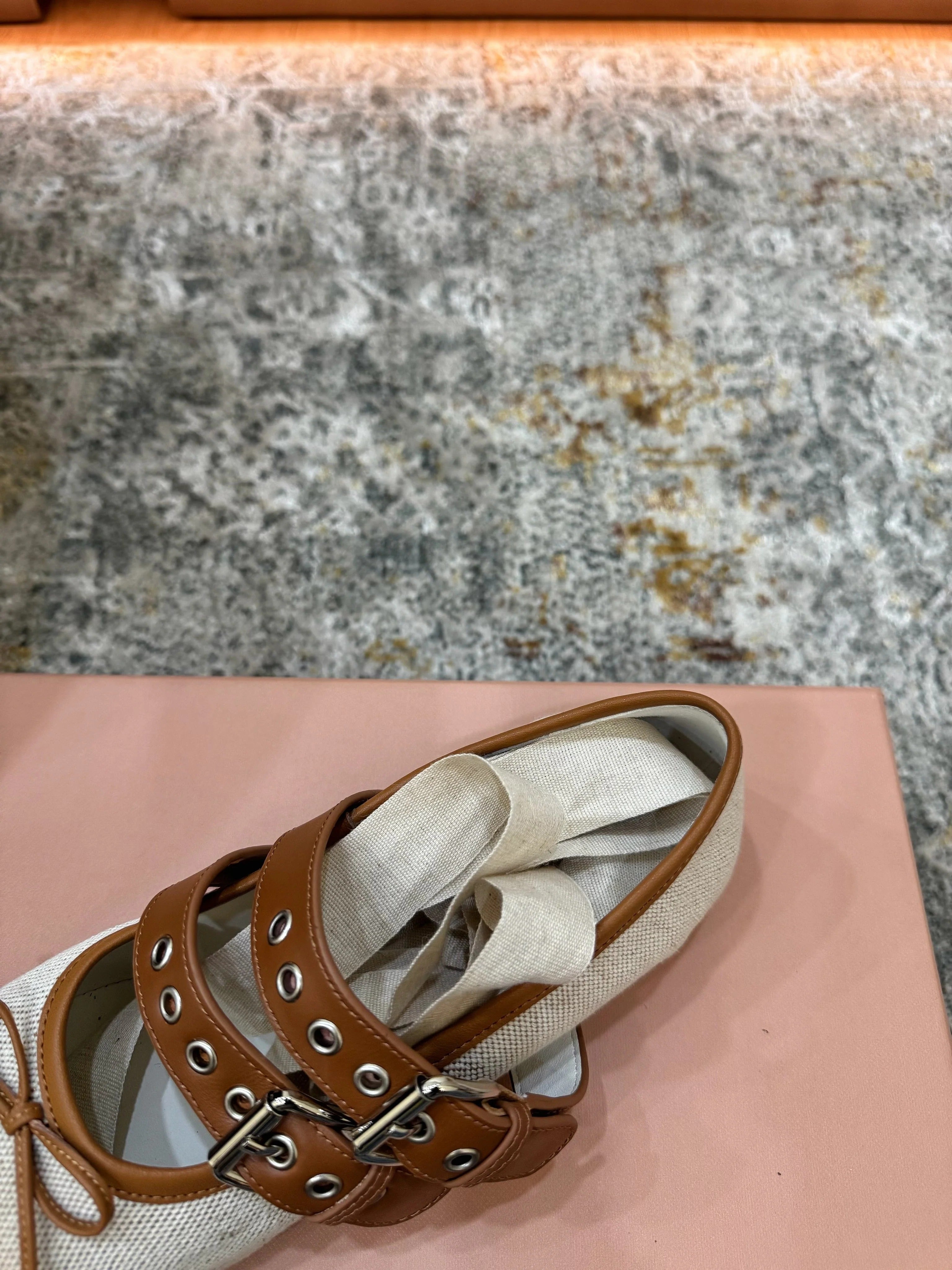 Miumiu 26ss Ballet Flat Ivory Camel Canvas Cowhide 709811