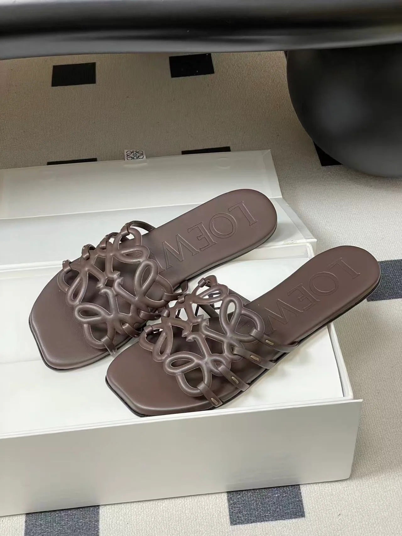 Loewe 25 Petal Anagram Slides Dark Brown Cowhide