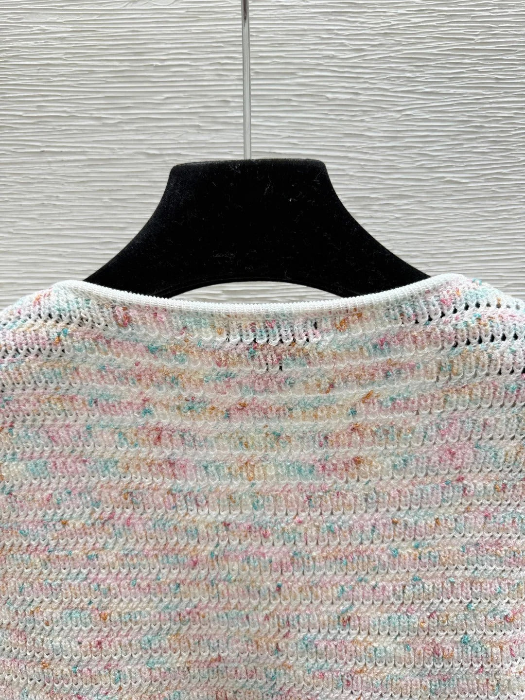 Chanel 2026 Round Neck Knitted Long Sleeve Cardigan Light Pink Wool 244668