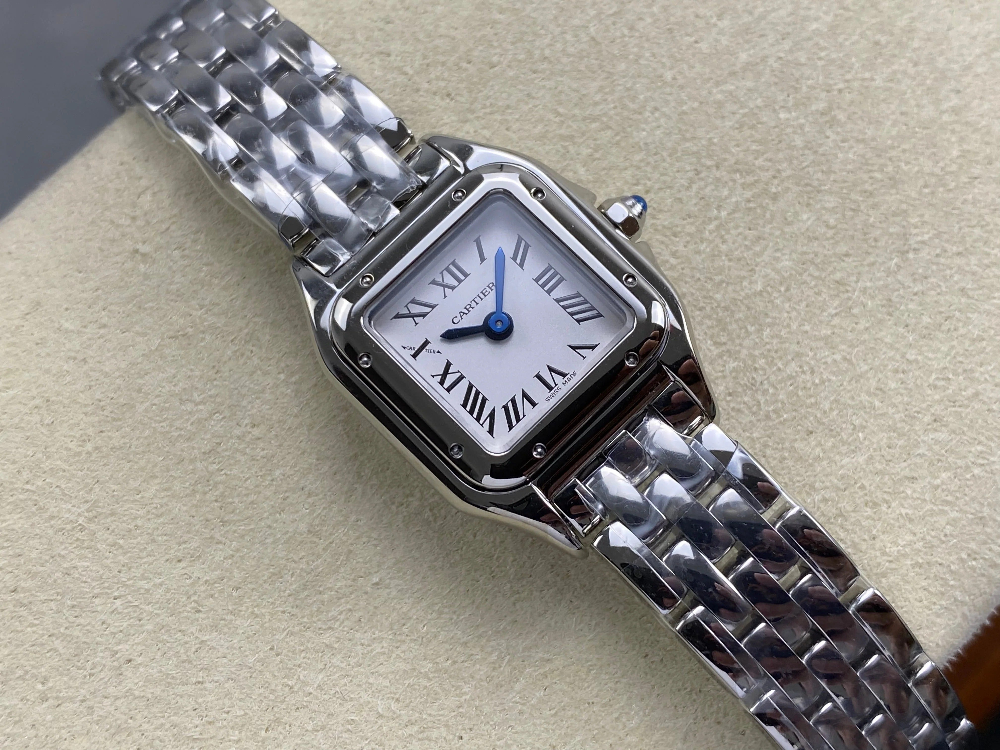 Cartier Panthère De Cartier Mini Watch
