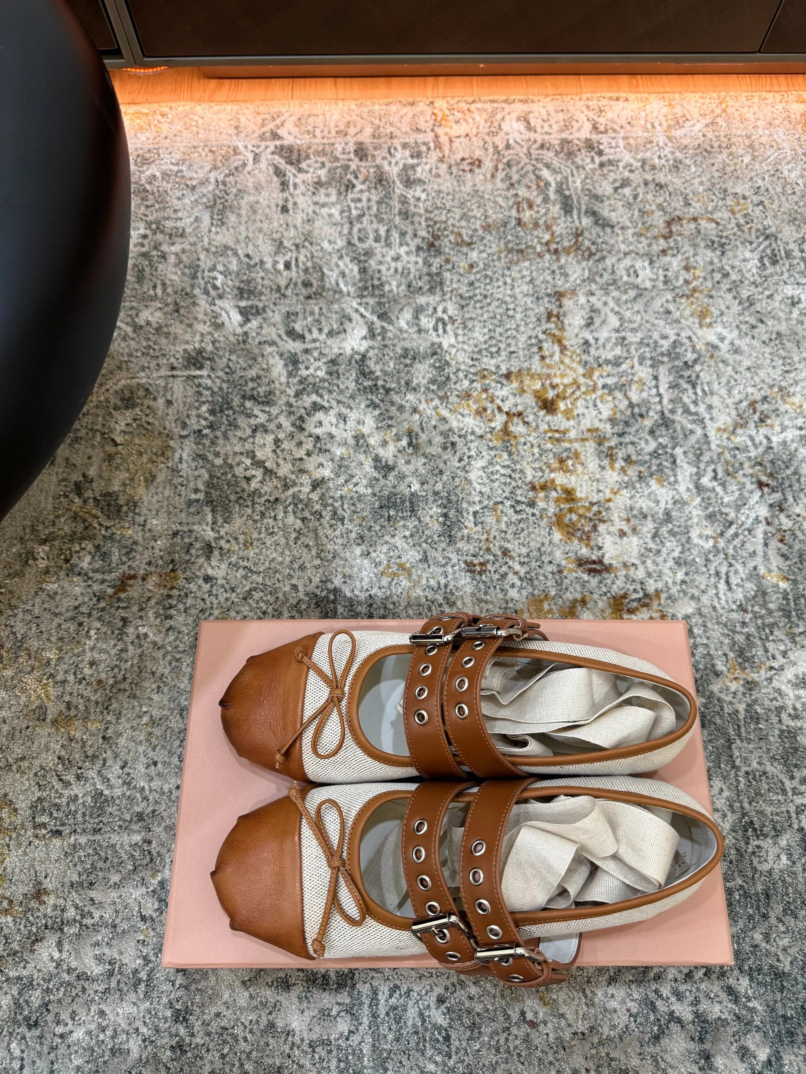 Miumiu 26ss Ballet Flat Ivory Camel Canvas Cowhide 709811