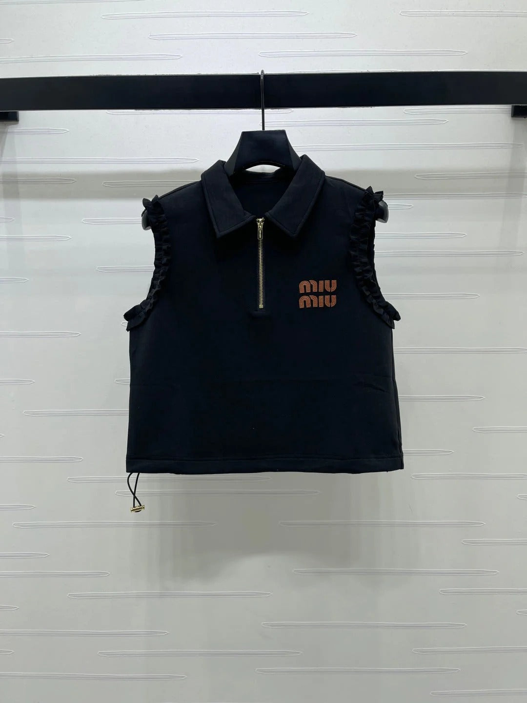 MiuMiu 2026 Vest Shirt and Casual Shorts Set Cotton 645479
