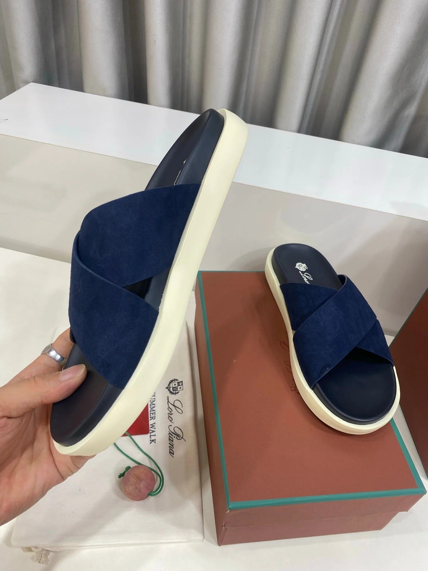 Loro Piana 2026 Cross-strap Slipper Suede Leather 911319