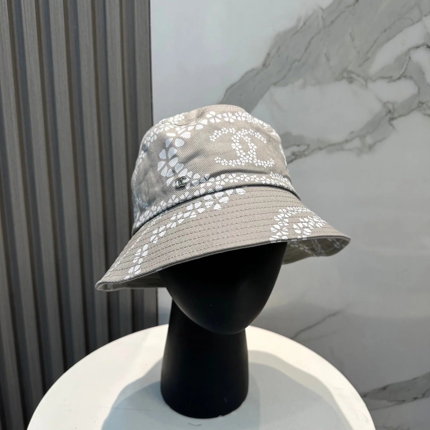 Chanel Bucket Hat With CC Logo And Floral Pattern Cotton 237371