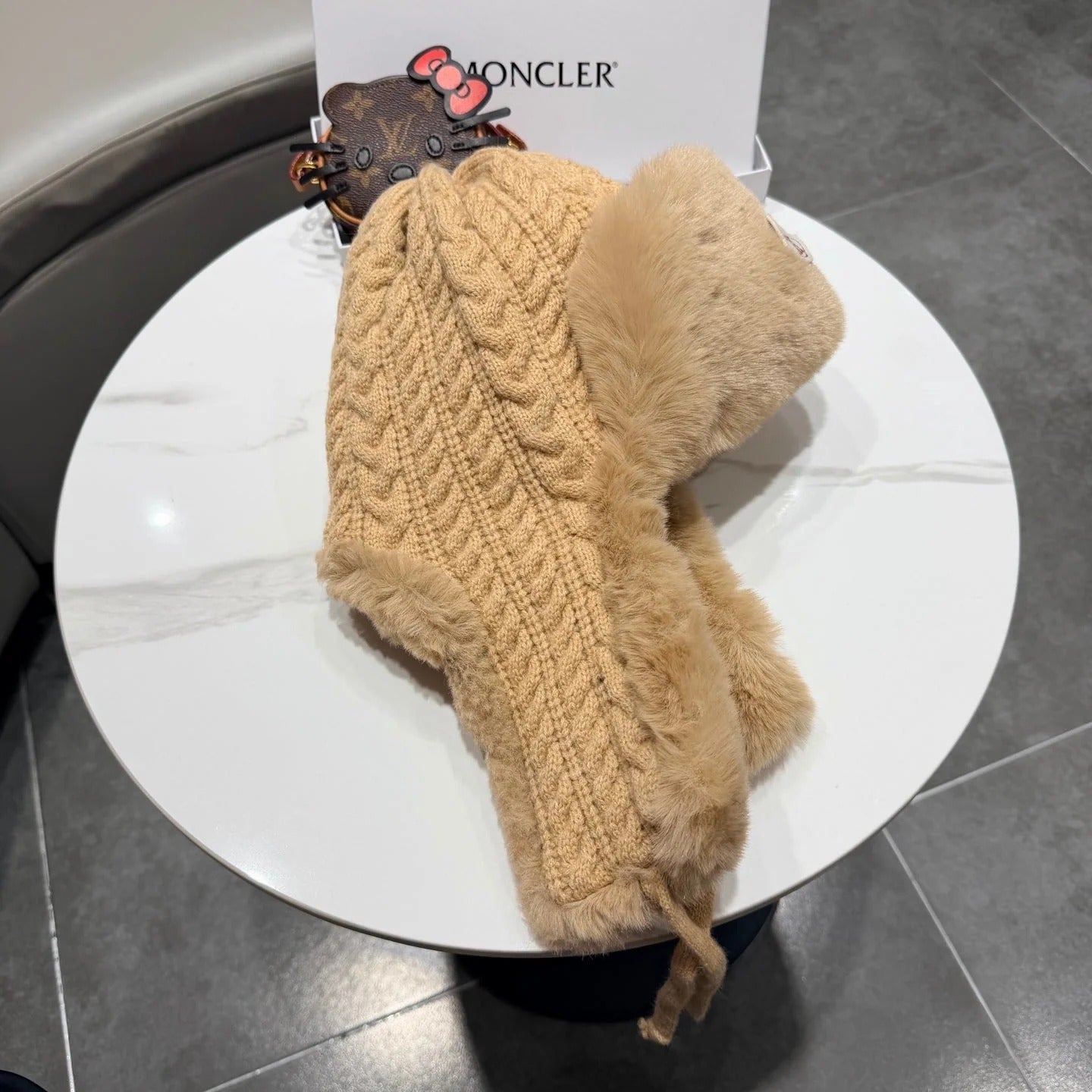 Moncler Lei Feng Hat 436937