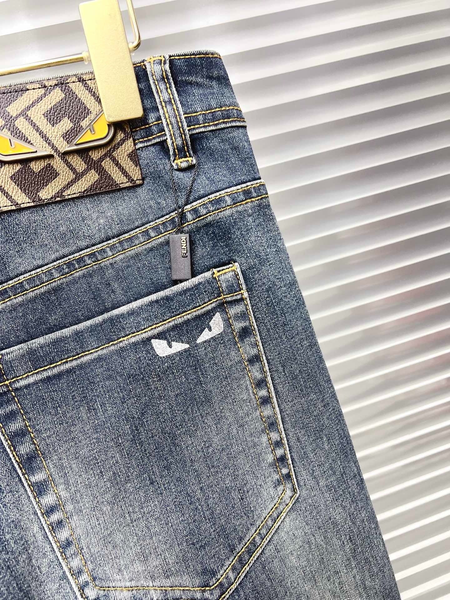 Fendi 2026 Men's Jeans Blue Denim 739874