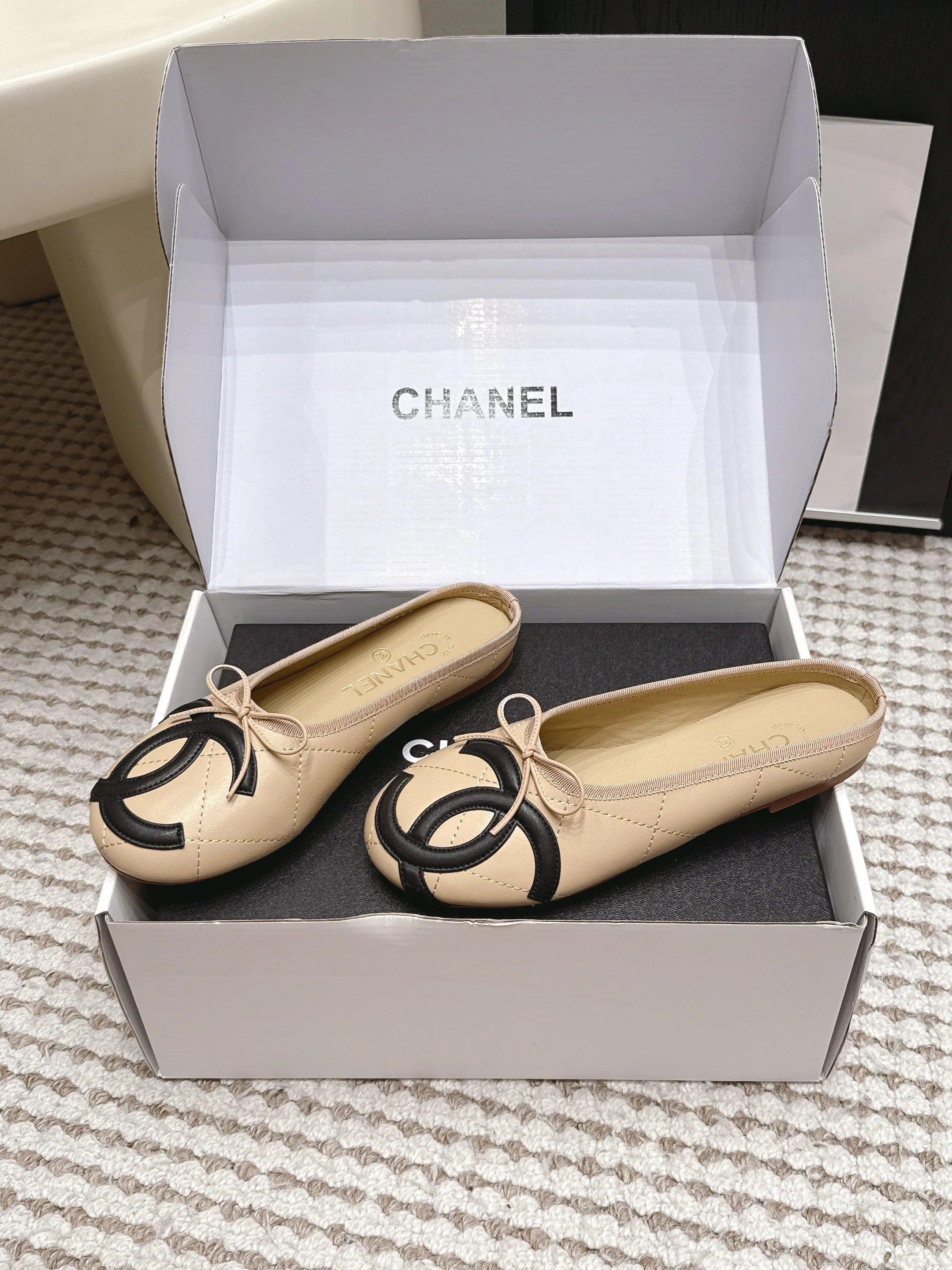Chanel 2026 Mules Sheepskin 930707