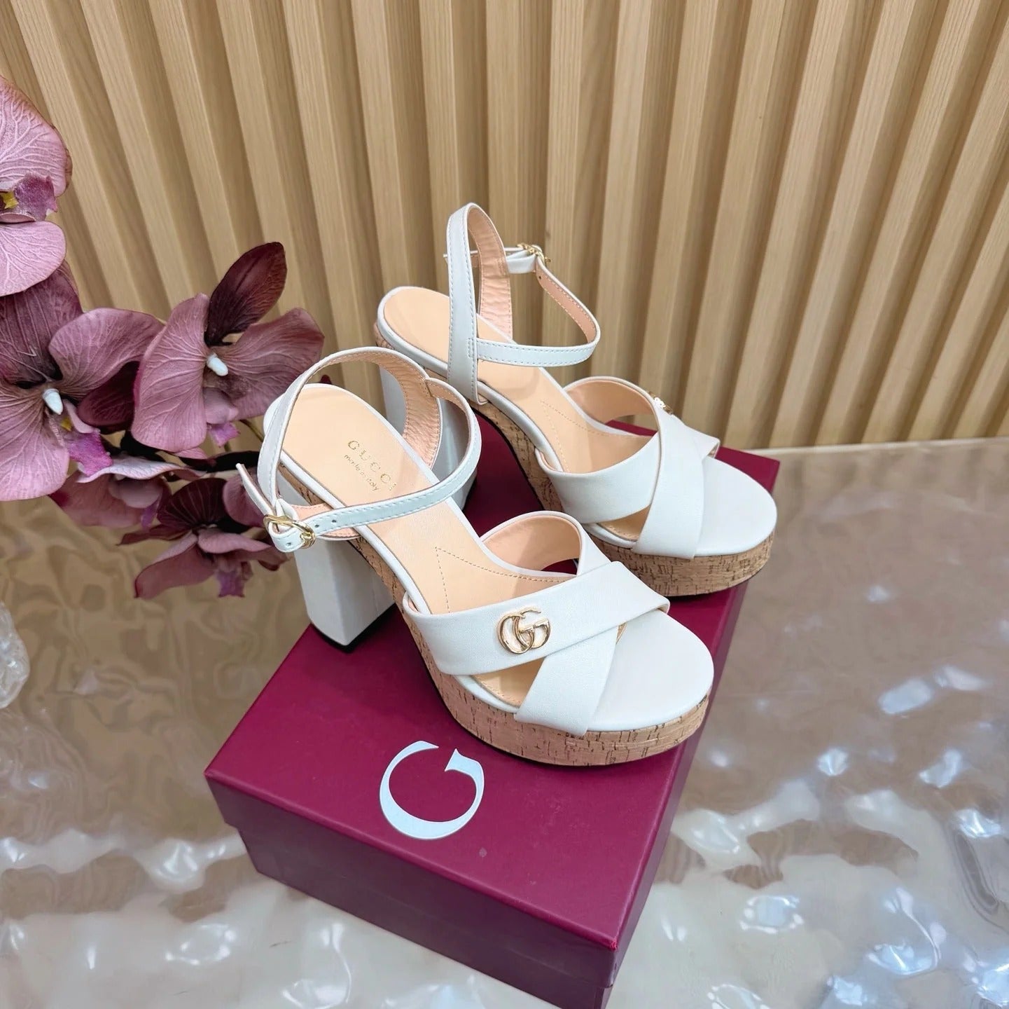 GG 26ss Platform Sandals 120 Cowhide 697936