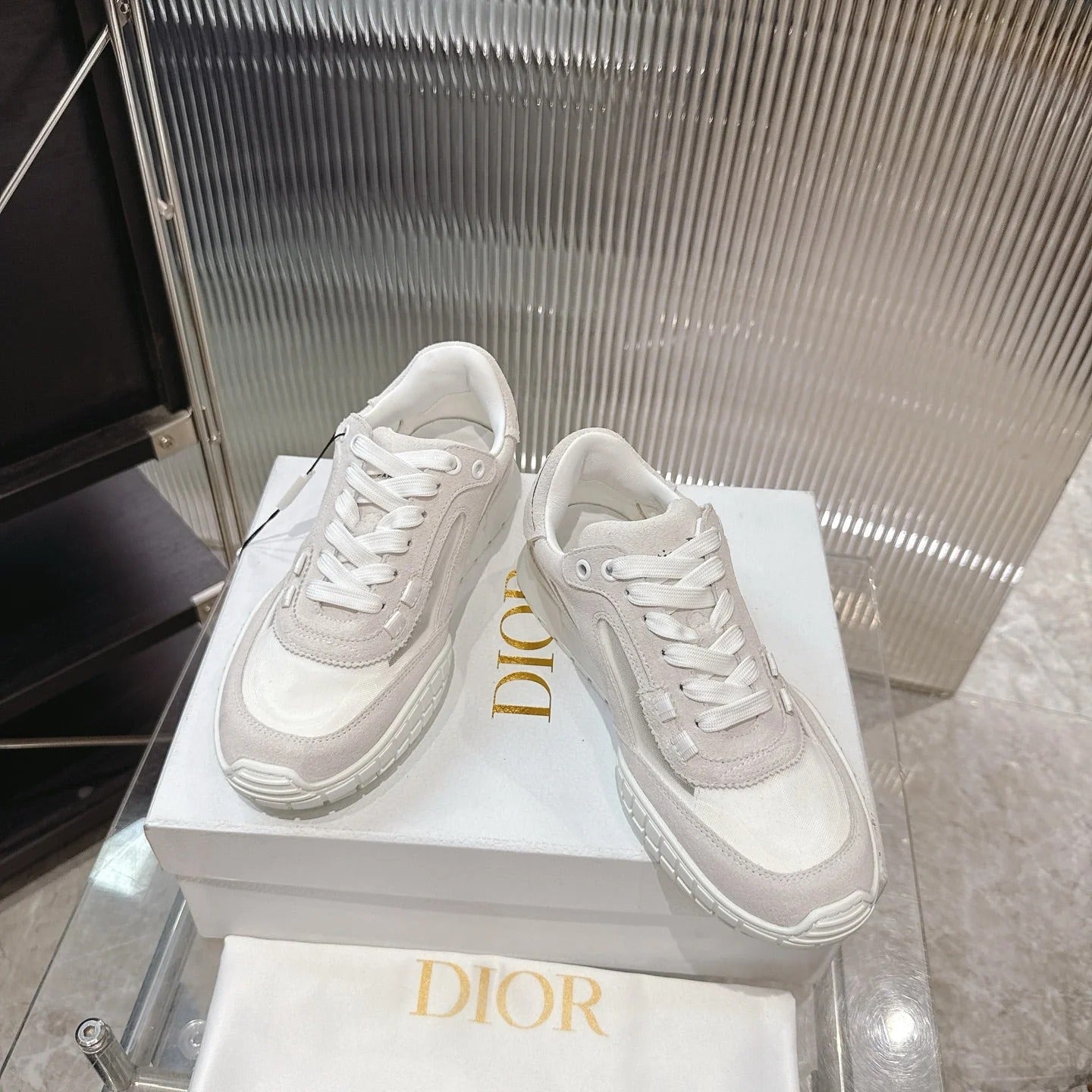 CD 26s Sneakers Beige White Suede Cowhide 683907
