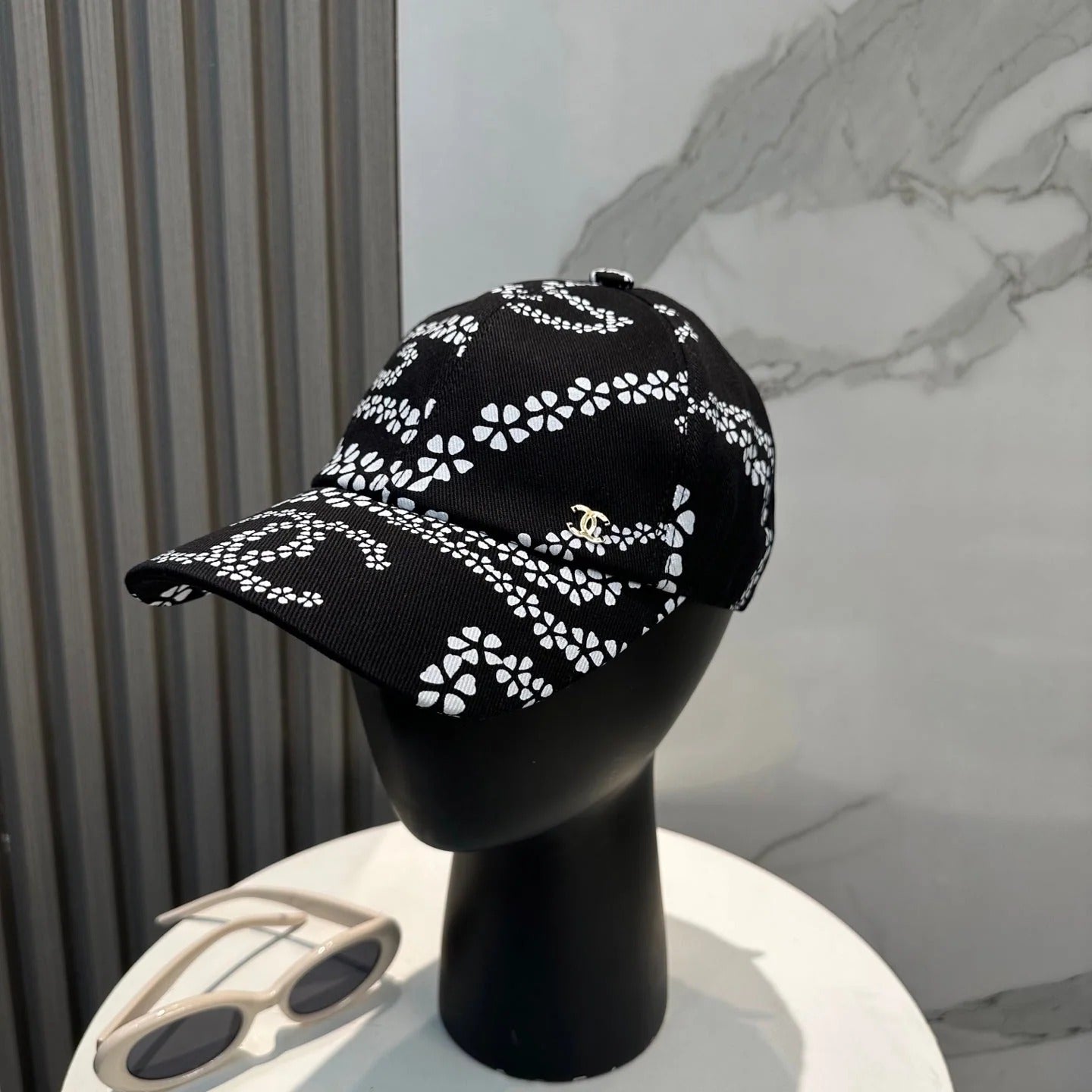 Chanel Baseball Cap With CC Logo And Floral Pattern Cotton 237368