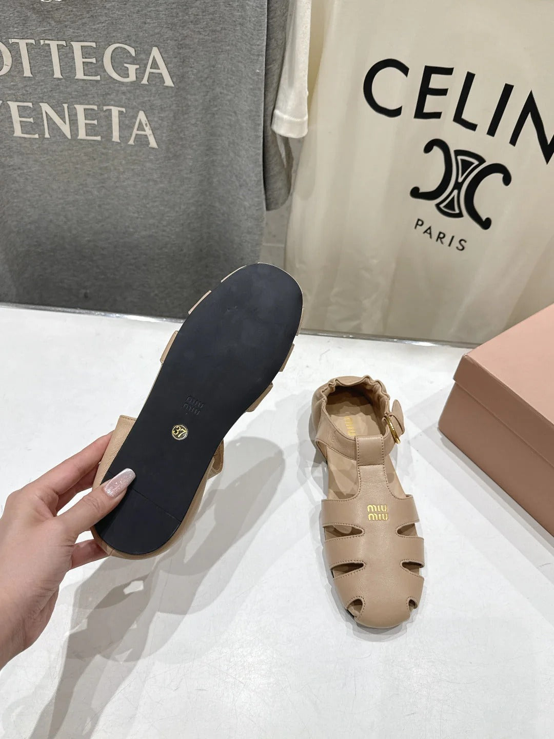 Miumiu 26ss Flat Sandals Nude Lambskin 713064