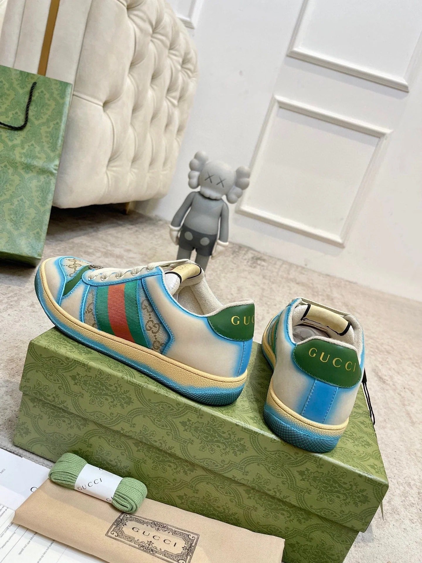 GG 26ss Screener Sneaker Beige Blue Green Cowhide 697181