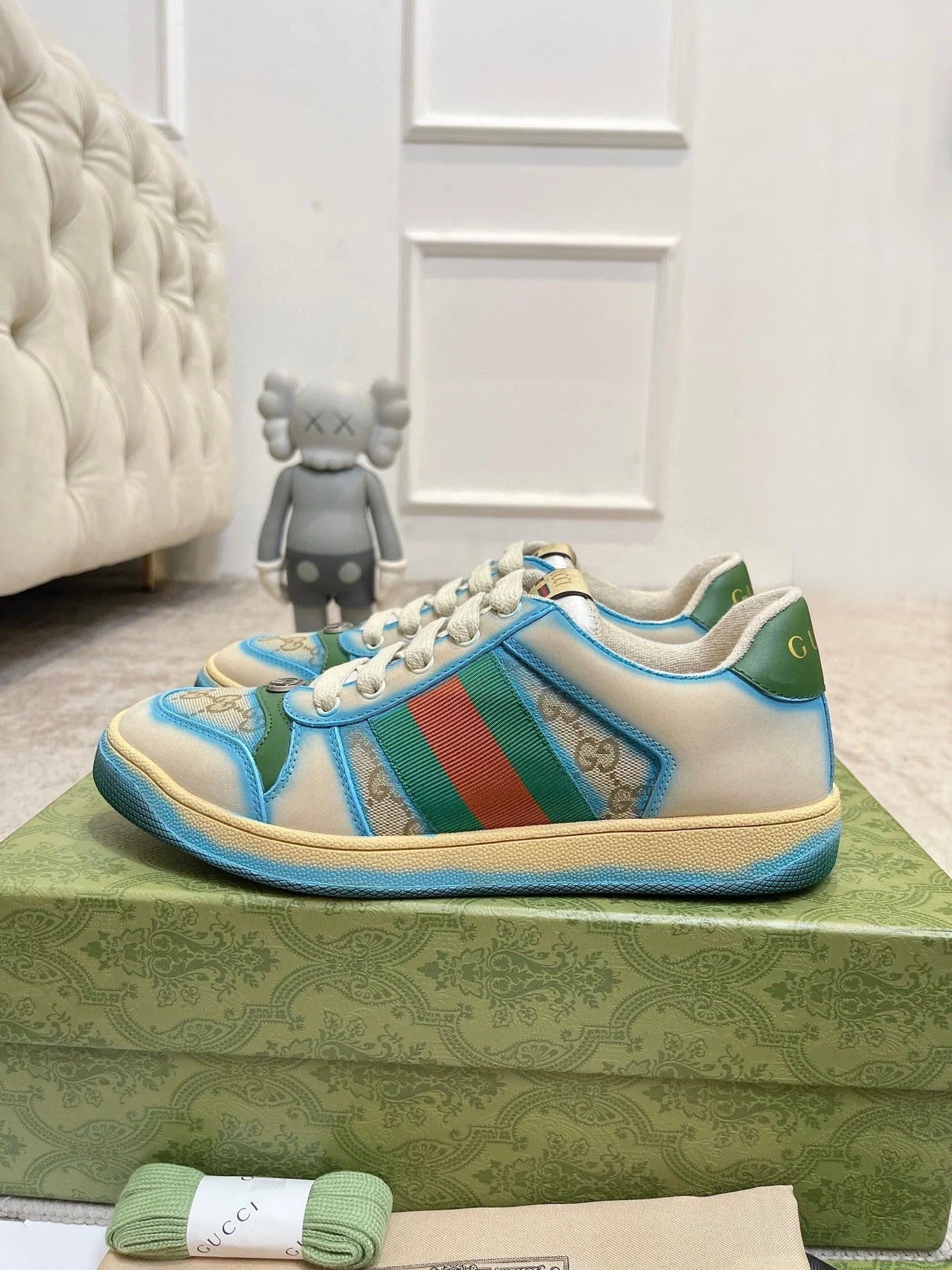 GG 26ss Screener Sneaker Beige Blue Green Cowhide 697181