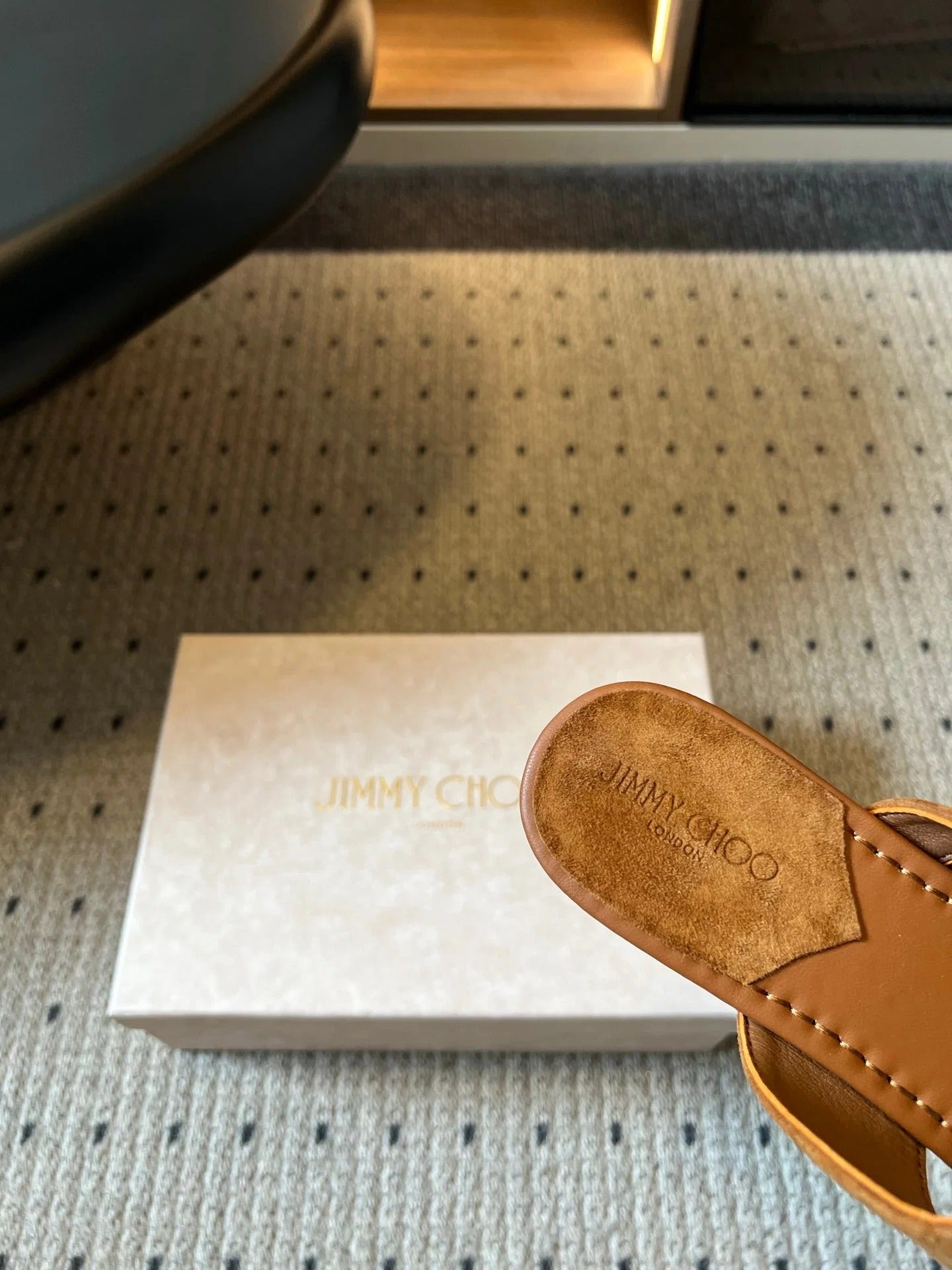 Jimmy Choo 2026 Buckle Flip-Flops Sandals Suede 956229