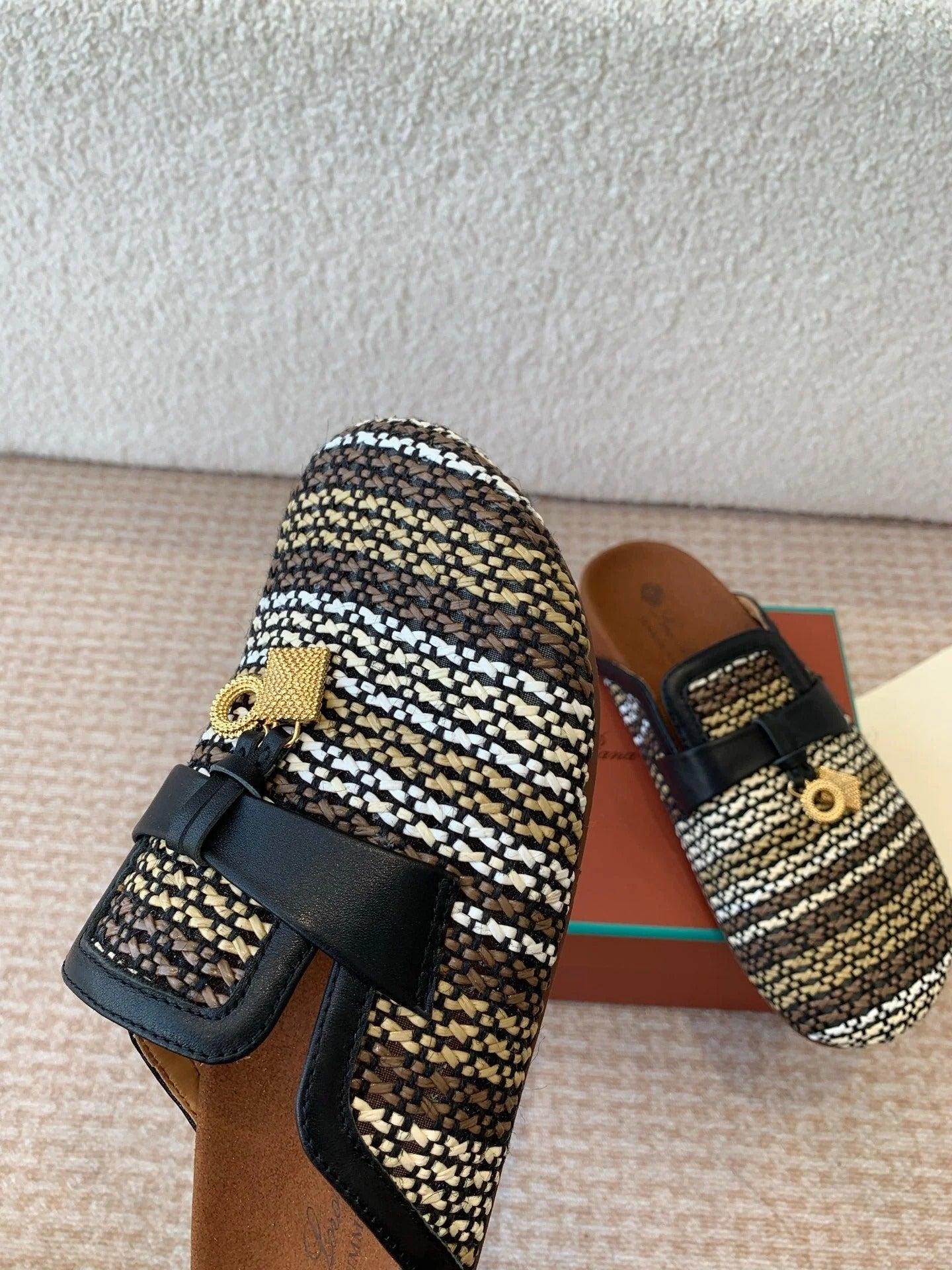 BUBBLE IN MULTICOLOR RAFFIA GOLD HARDWARE