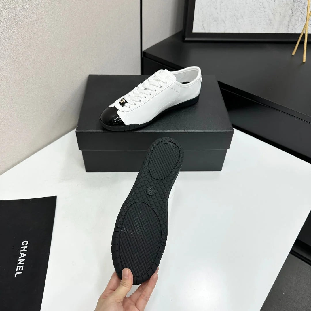 Chanel 2026 Sneakers Calfskin 926249