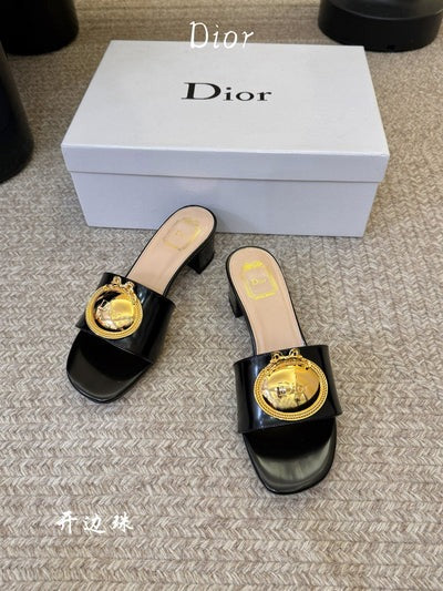 CD 26A Slippers 40 Cannage Embroidered Cowhide Gold Logo