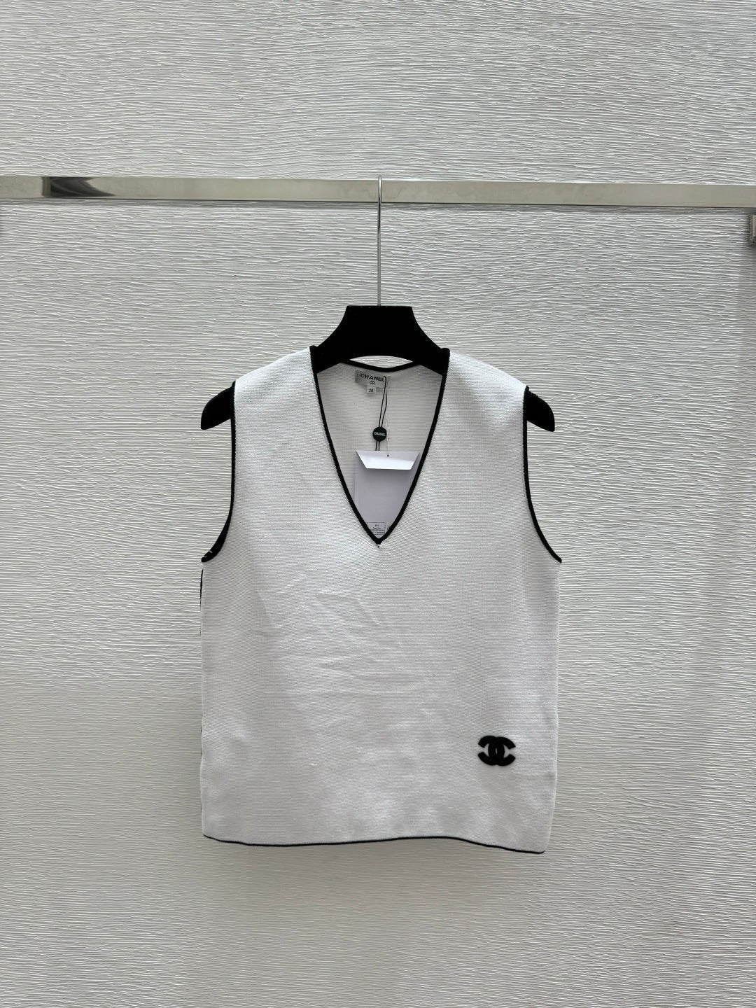 Chanel 2026 V-neck Knit Vest Black White Cotton Polyamide