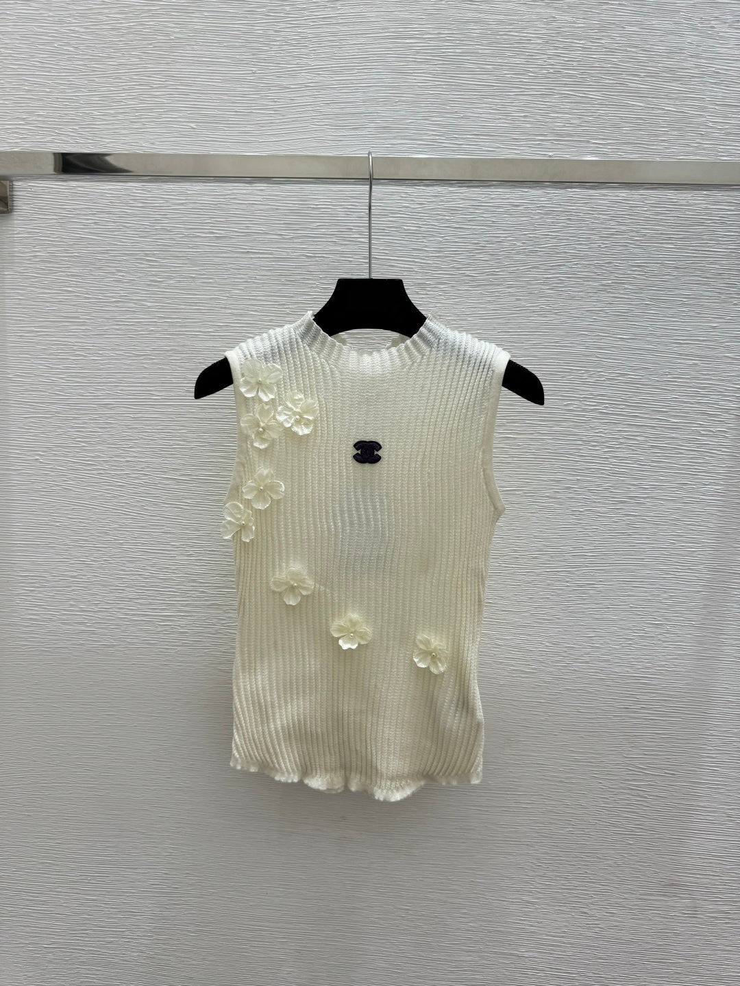 Chanel 2026 Floral Turtleneck Knitted Vest Wool 200735