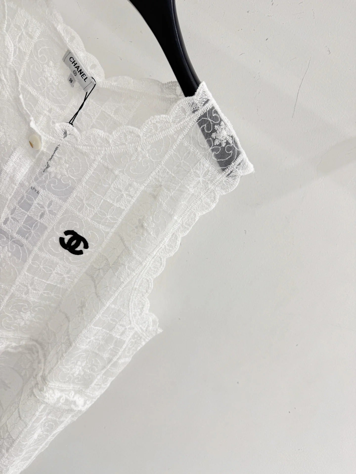 Chanel 2026 Lace Sleeveless Vest White Cotton 294458