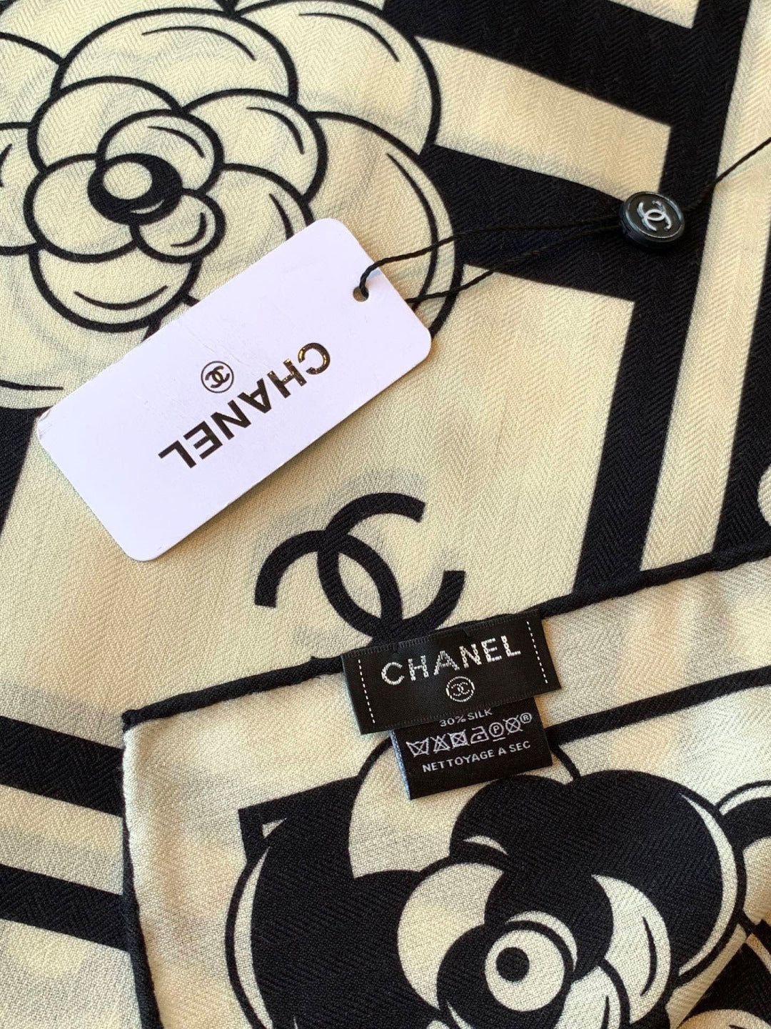 Chanel 26s Scarf 140 In Cashmere Silk 306114