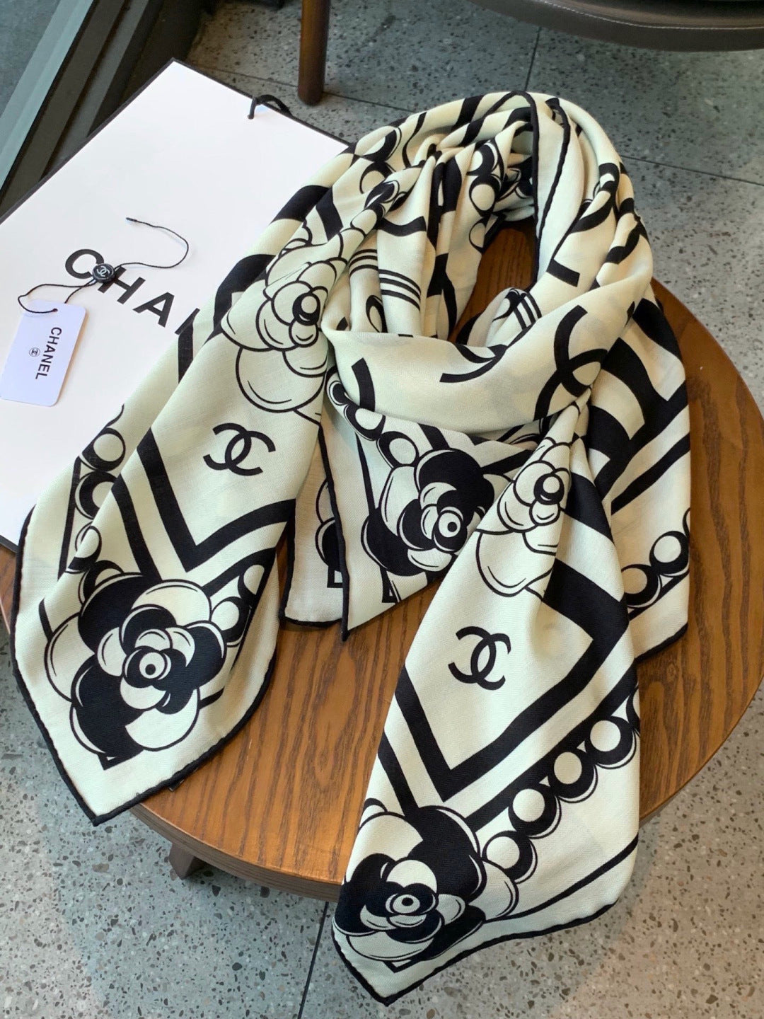 Chanel 26s Scarf 140 In Cashmere Silk 306114
