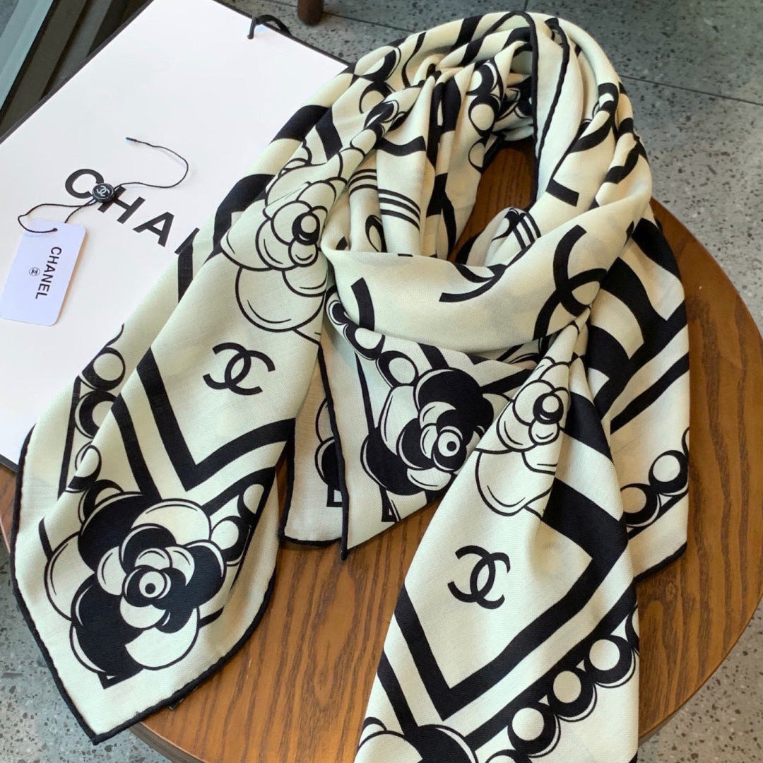 Chanel 26s Scarf 135 In Cashmere And Silk 306114