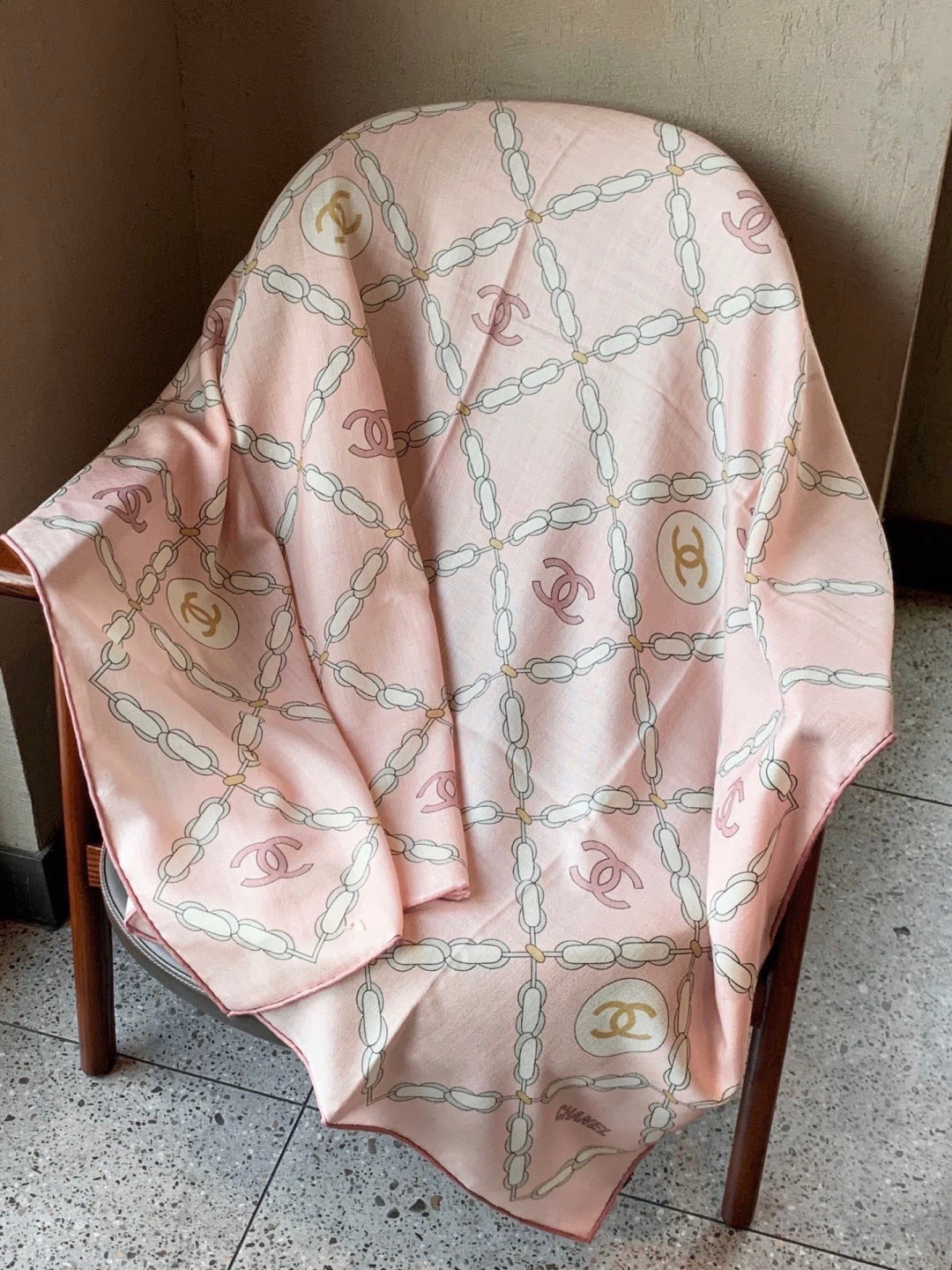 Chanel 26s Scarf 140 In Cashmere Silk 306125